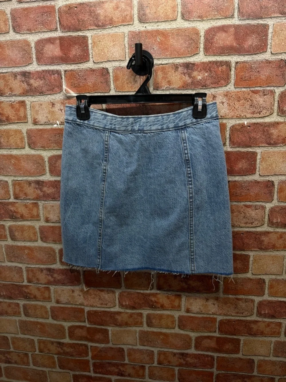 Retro 90’s look wrap asymmetrical raw hem Light Blue Denim Wrap Mini Skirt sz 4